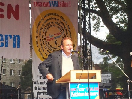Auch ver.di-Chef Frank Bsirske (wie hier in Bochum) kämpfte 2013 noch wie ein Löwe für Umfairteilung. Nach der Bundestagswahl wurde auch er wieder ziemlich still;  Foto: C. - D. Stille