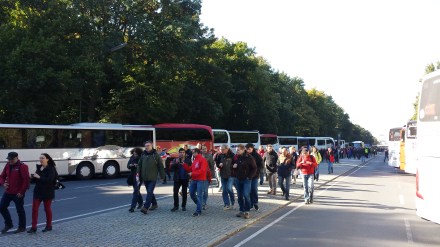 Weit über 500 Charterbusse und mehrere Sonderzüge hatten Demonstranten aus ganz Deutschland nach Berlin befördert.