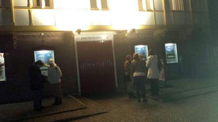 Der Eingang zum Theater De Paardenkathedraal in Utrecht; Photos: Claus Stille.