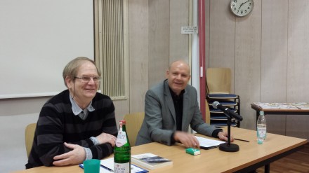 Peter Rath-Sangkhakorn und Prof. Dr. Martin Höpner (von links nach rechts).