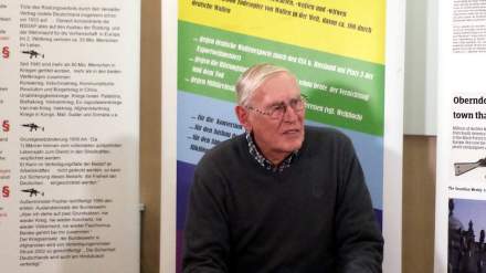 Willi Hoffmeister rief zum Mittun bei der Friedensarbeit auf. Foto: Stille